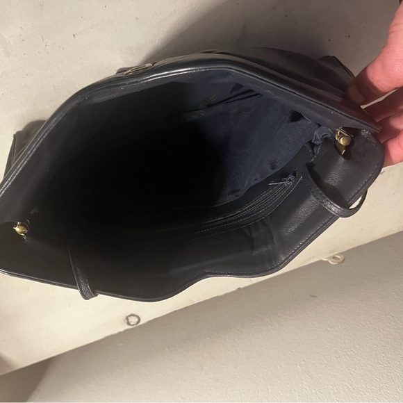 Etienne Aigner bag - Picture 7 of 9